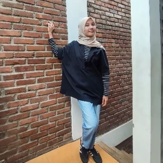 Desof Qaireen Atasan Stripe Muslim Casual Wanita Oversize