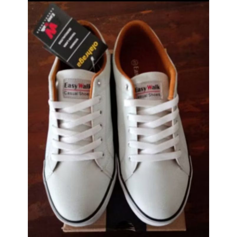 Sepatu Sneaker Casual Easy Walk