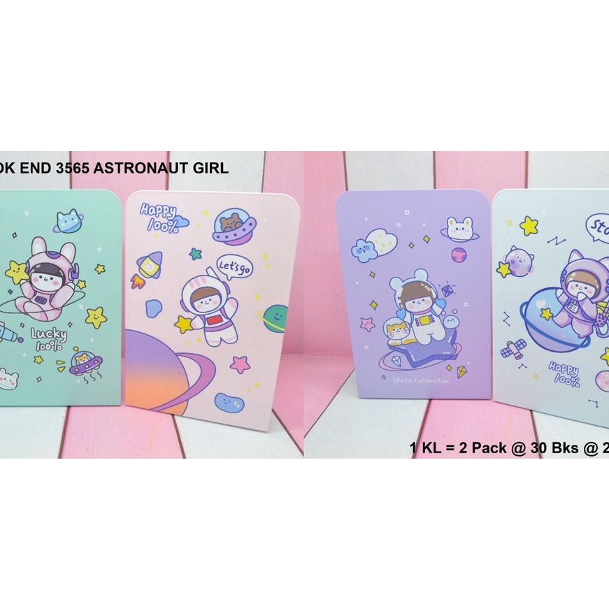 

Beli penahan buku atau pembatas buku dari besi motif astronaut girl