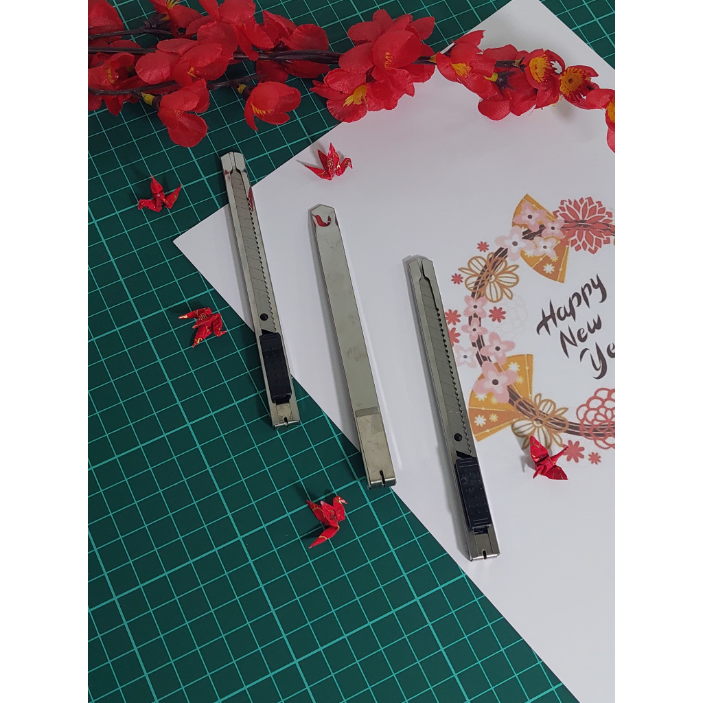 

TERMURAH!! GLORY A200, CUTTER BAJA SK5, sistem DORONG, bukan putar, super tajam