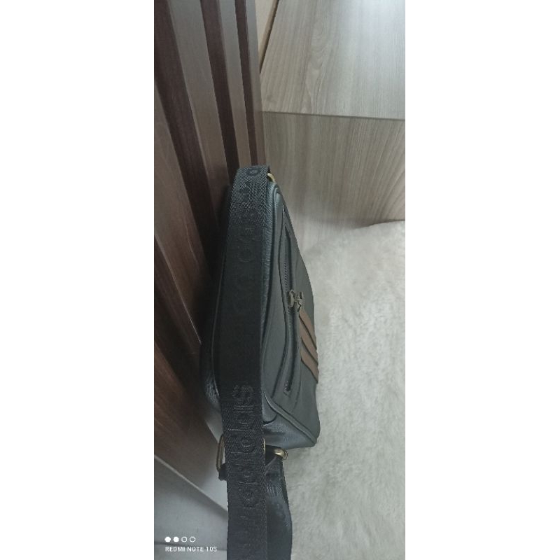 tas kulit asli model adidas ekonomis