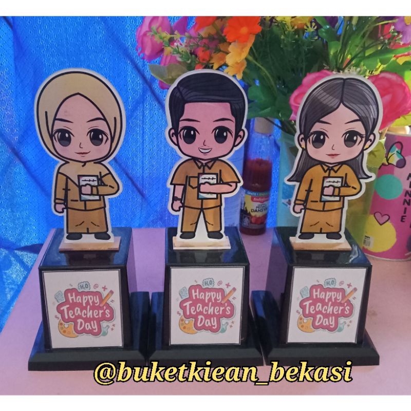 piala hari guru / souvernir hari guru/ plakat hari guru / hadiah guru / trophy guru/ piala arklik gu