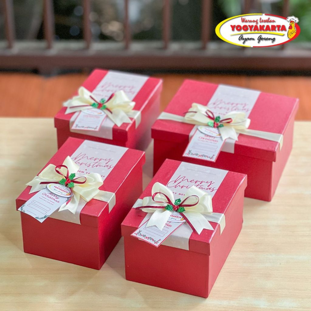 

Hampers Natal / Gift Box / Kado - Semi Hardbox - Kremesan & Sambal By Warung Lesehan Yogyakarta