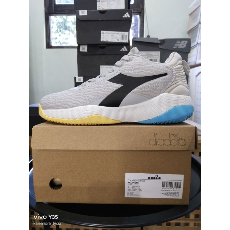Sepatu BASKET DIADORA KEVIN GREY