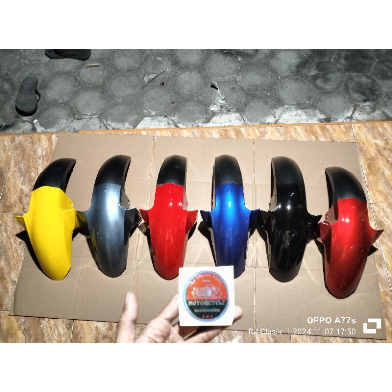 spakbor slebor depan Yamaha R15 PNP cb gl Megapro mp Tiger slebor depan r15 hitam