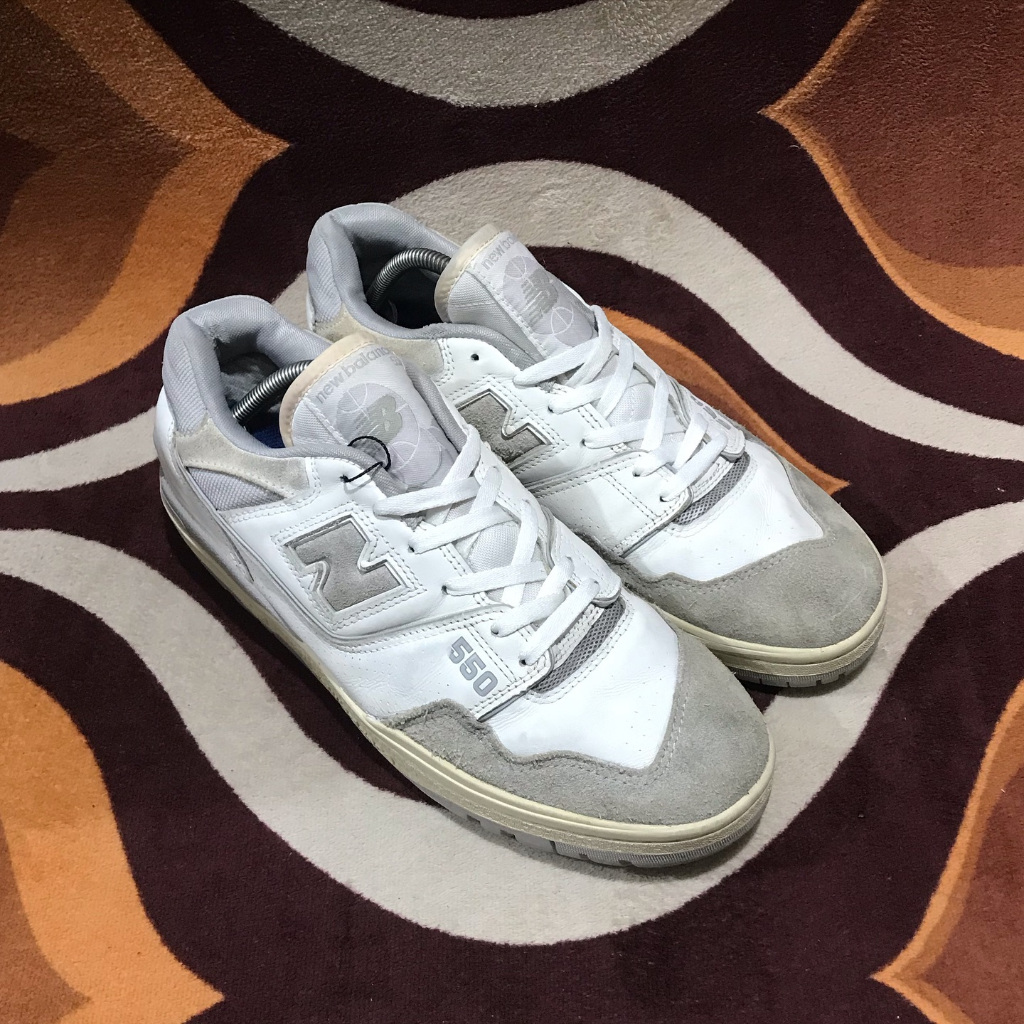 NEW BALANCE 550 White Grey (Made in Vietnam) Sepatu NB second original UNISEX