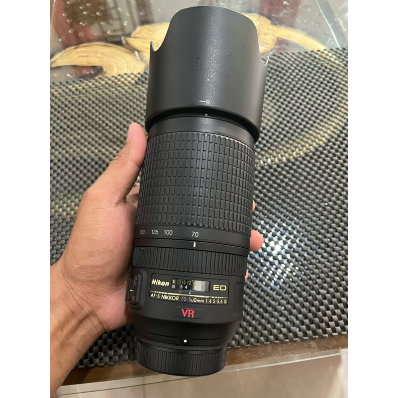 LENSA TELE NIKKON 70 300mm VR