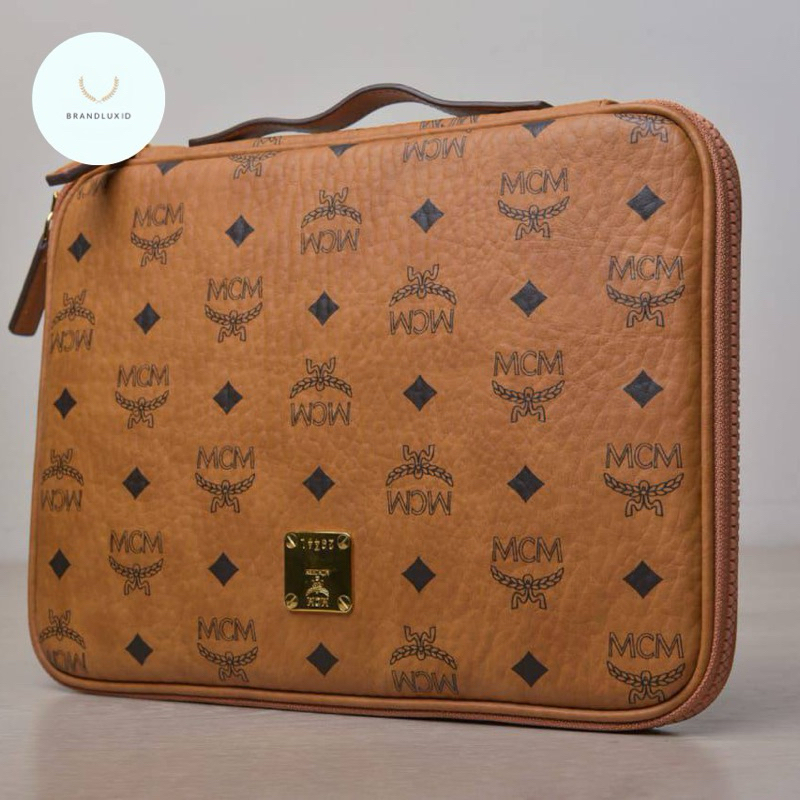 MCM Clutch Pouch Cognac Medium