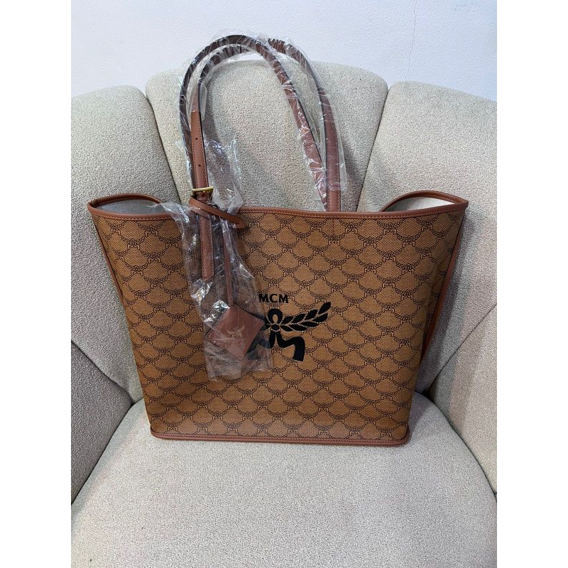 mcm himmel medium original brand like new store