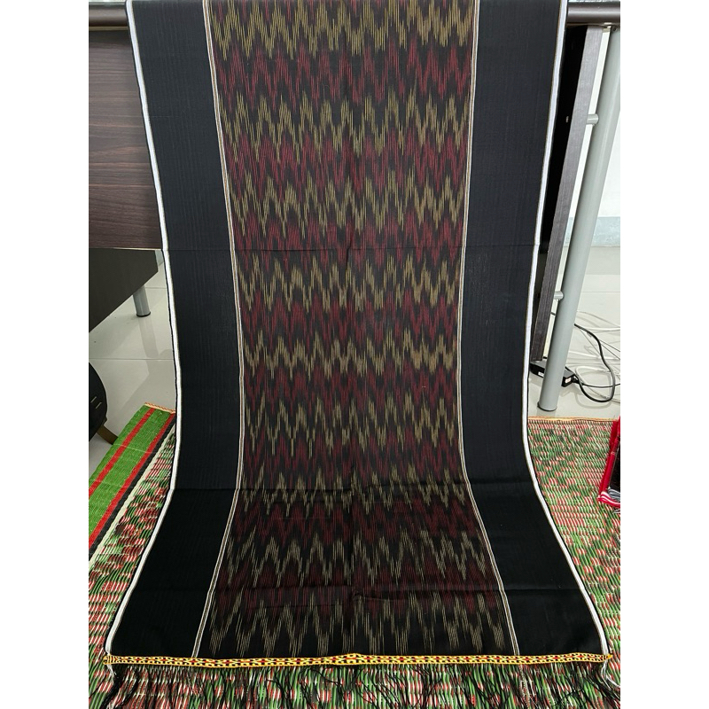 Uis Nipes Benang 2 Hitam