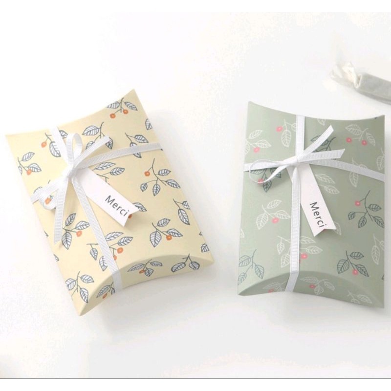 

Pillow paper bag karton Floral / Paper box / Kotak kado Shabby Rose