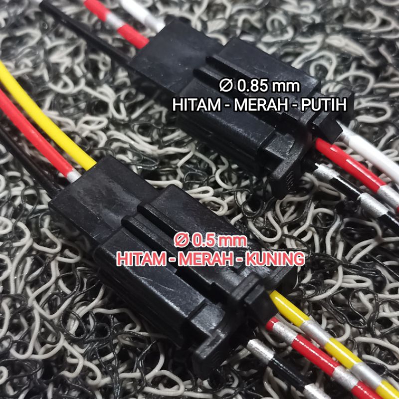 1 Pasang Soket 3 Pin Kecil 2.8 Warna HITAM + Kabel Bintik