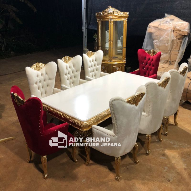 Set Meja Kursi Makan Mewah Ukiran 4 Kursi
