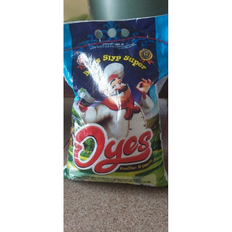 

Beras merk Oyes