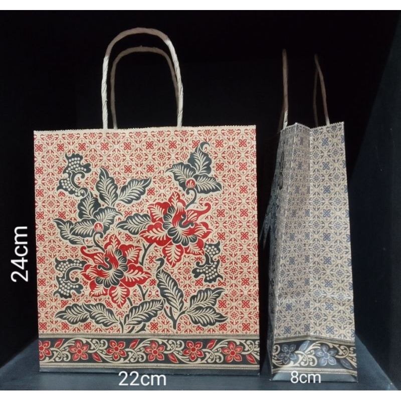 

(1 PCS) PAPERBAG BATIK A KECIL OKEY ECER (24X22X8CM)