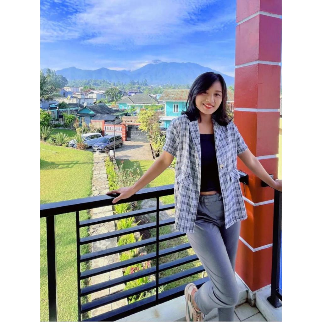 Sewa villa murah/Sewa villa puncak bogor/top view/Villa Larosse