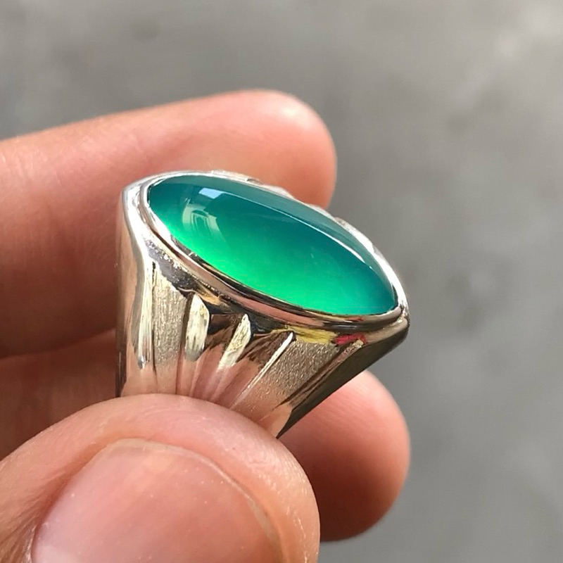 Batu Hijau Garut Cikolak BerKualitas Material Kristal Giwang Natural