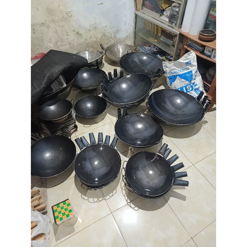 WAJAN NASI GORENG ANTI LENGKET 35CM // WOK SEASONING // Wajan Besi // Wajan Baja