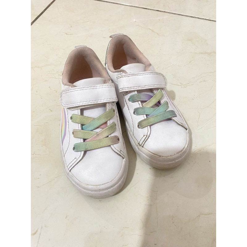 sepatu H&M