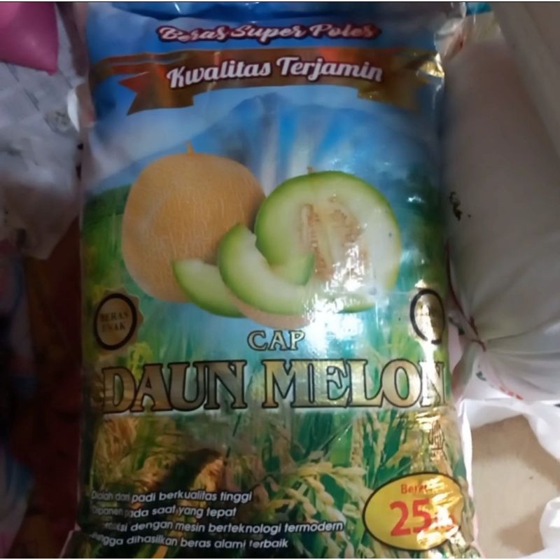 

BERAS CAP DAUN MELON 25 KG WANGI | Beras kemasan 25kg | beras jawa pandan pulen