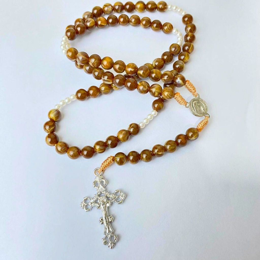 Kalung Rosario 77 Bapa Kami Warna Cokelat Tua Bahan Marmer Corak - Grosir Rosario