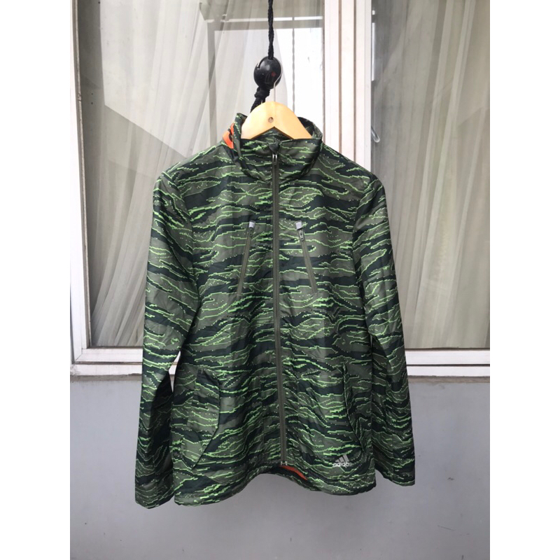 Jaket Tracktop Windbreaker Pria Branded Adidas Army Hijau Camo Size M