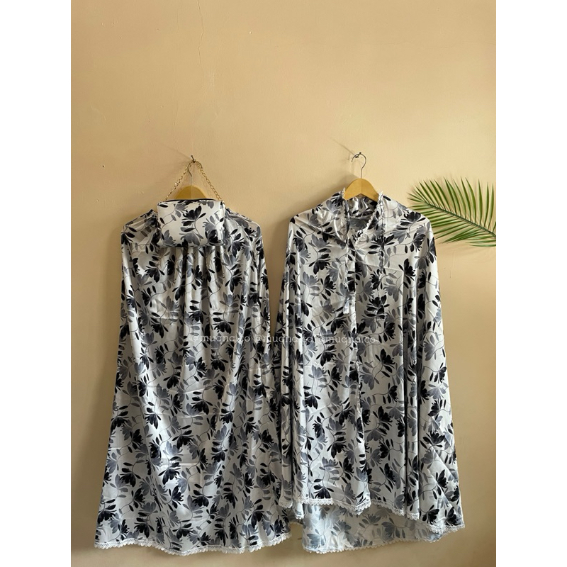 muqna.co | Mukena Armany Silk Black and White