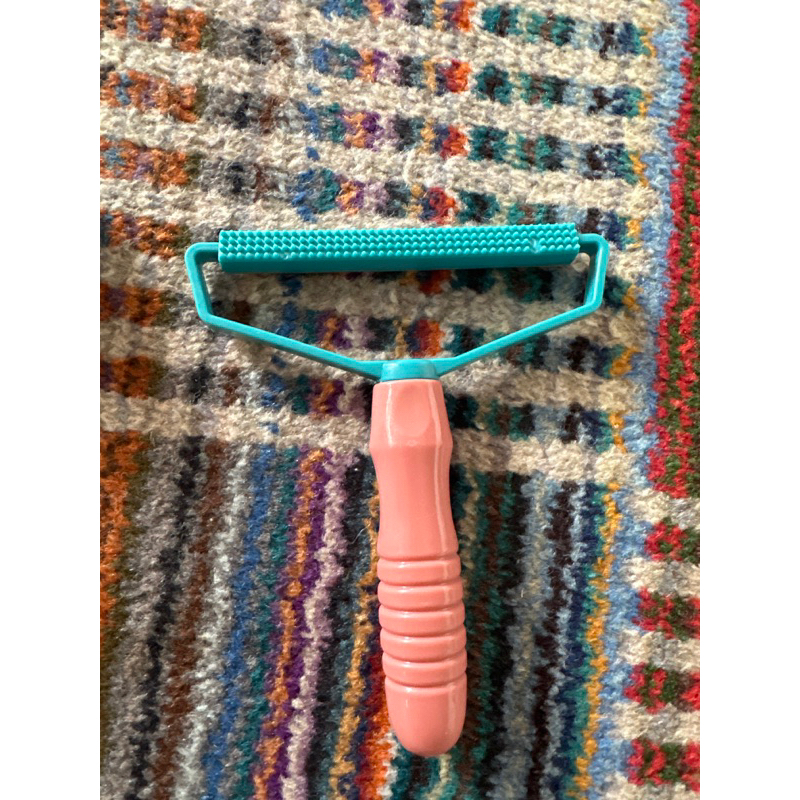 sikat pembersih karpet 2 sisi (pembersih bulu karpet)