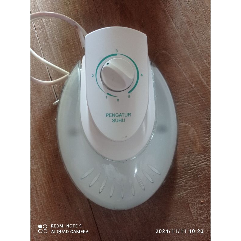 tempat lampu kulkas polytron 1 pintu