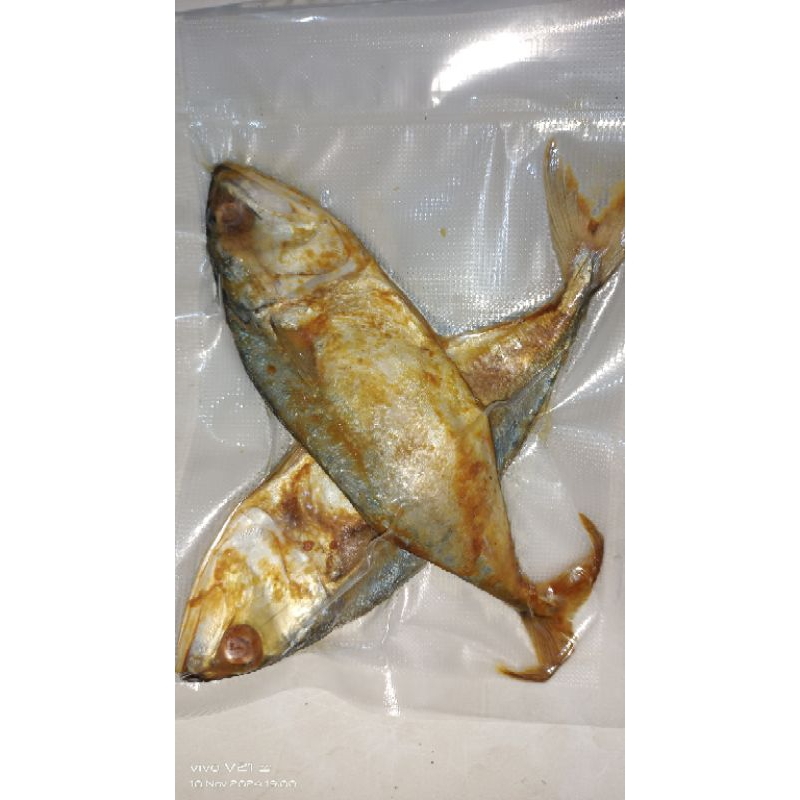 

ikan asin peda merah isi 2pcs serba 10000