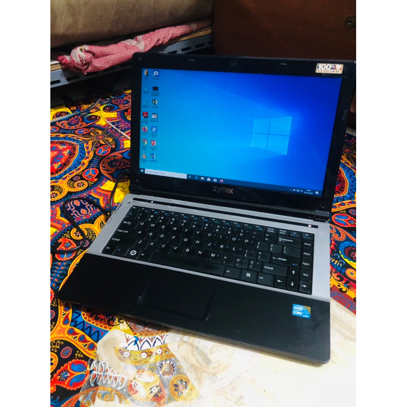 laptop zyrex E4105 core i3 baterai baru tinggal pakai