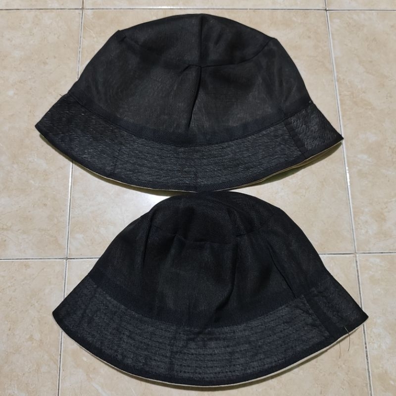 Preloved Topi Bucket Hat Bolak Balik Polos Dewasa dan Anak Kembar Topi Buket Bekas Murah (Jember)