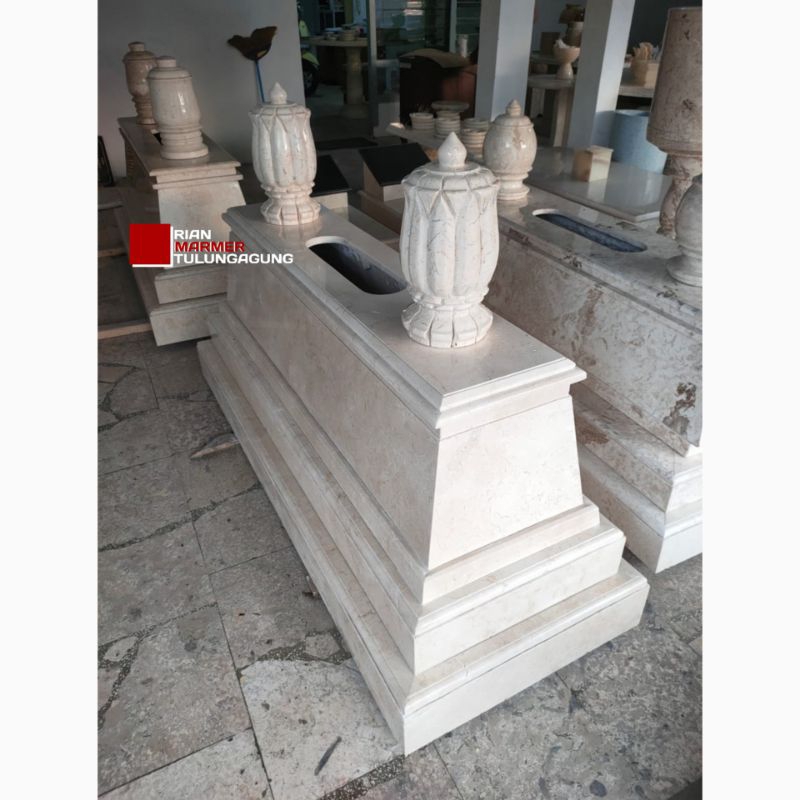 Kijingan Makam Model Jawa marmer putih tulungagung finishing Glossy