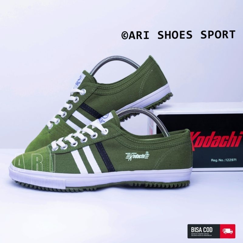 Sepatu Kodaci Sepatu Olahraga Sepatu Kerja Sepatu Sekolah Sepatu Badminton Sepatu Takraw Sepatu Pria