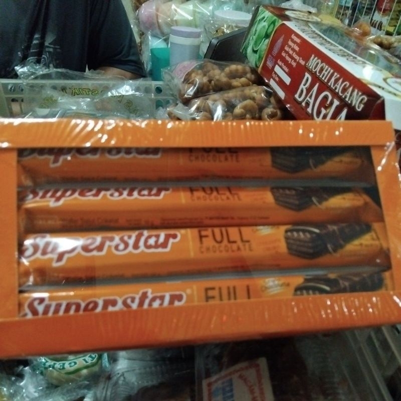 

Superstar wafer coklat