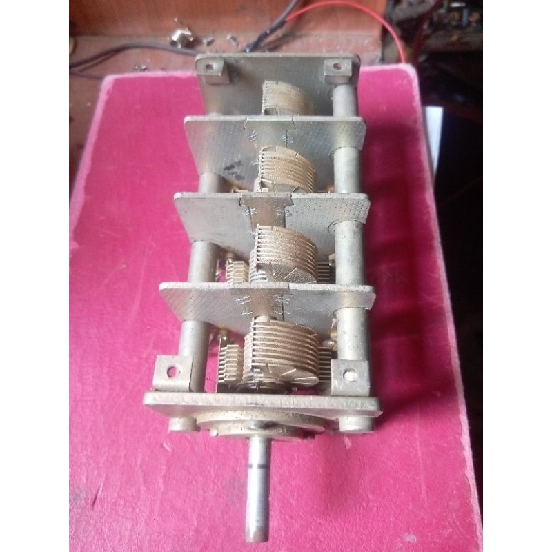 Variabel Condensator (Varco besi)