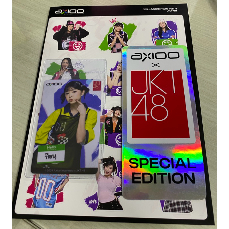 OFFICIAL PHOTOCARD AXIOO x JKT48 - Fiony (Include Stickers)