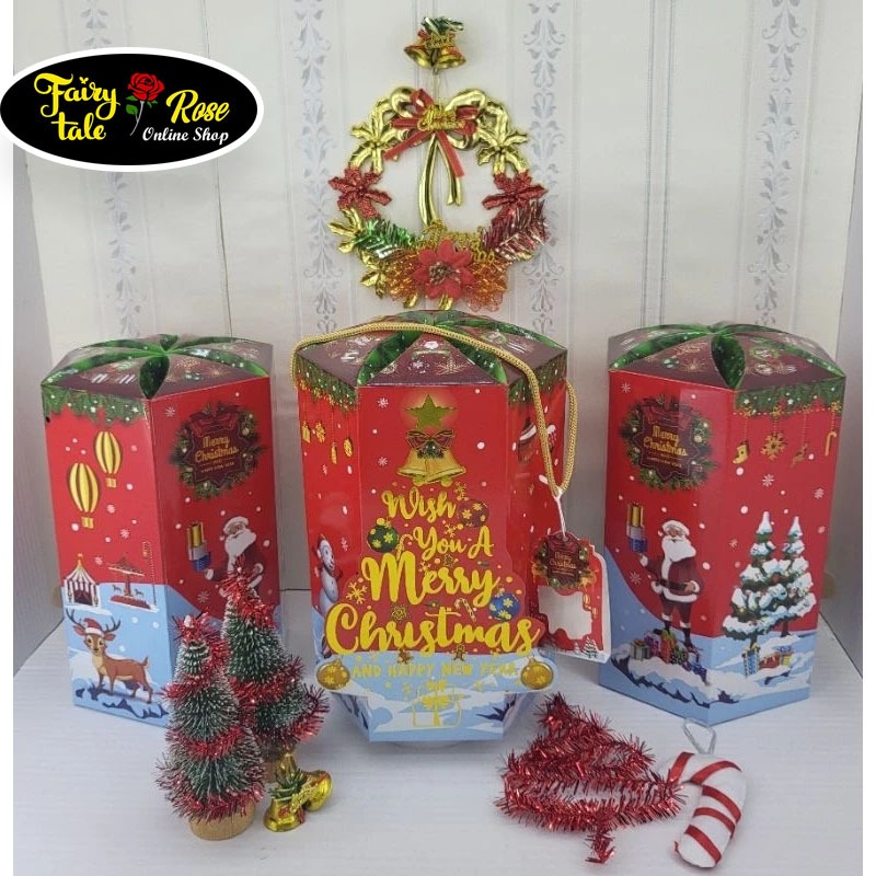 

Box PREMIUM Segienam Natal dan Tahun Baru Warna Merah - Hampers Christmas uk d15cm x t23cm Bahan Tebal