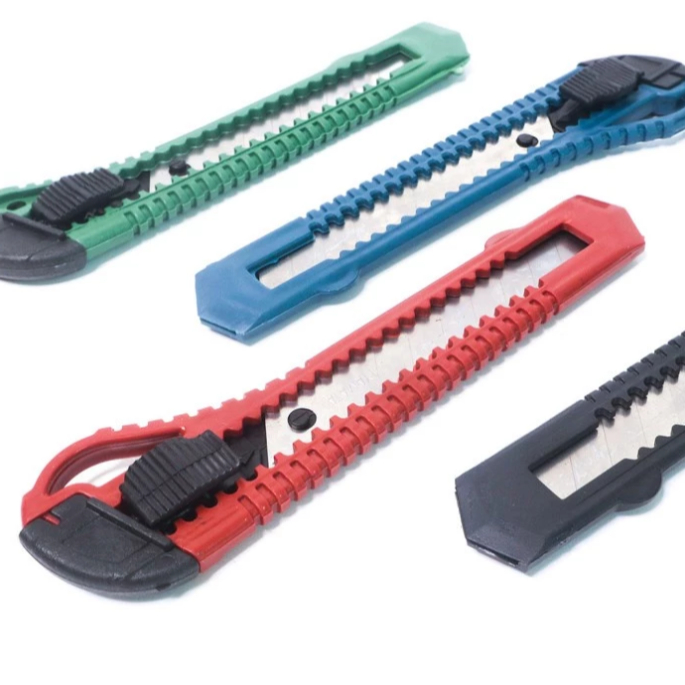 

Cutter Besar Anti Karat Serbaguna