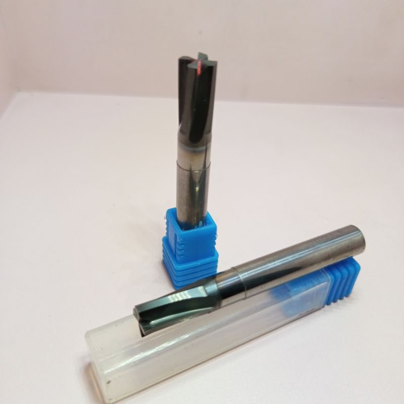 Rimer Carbide 7.80 4Flute  Reamer carbide 7.8mm 4Flute second bekas muluss