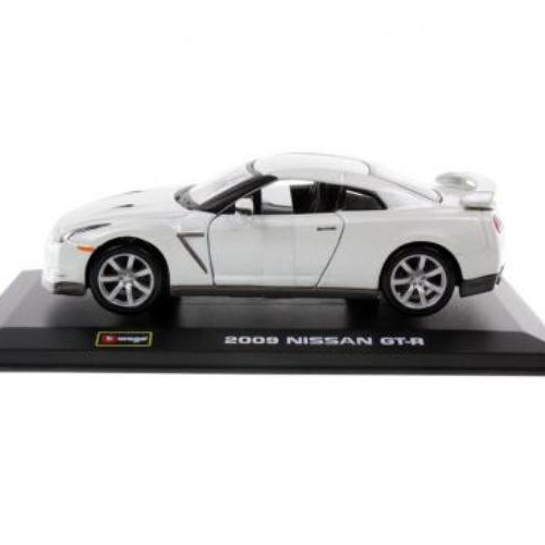 Diecast bburago 1:32 NISSAN GT-R