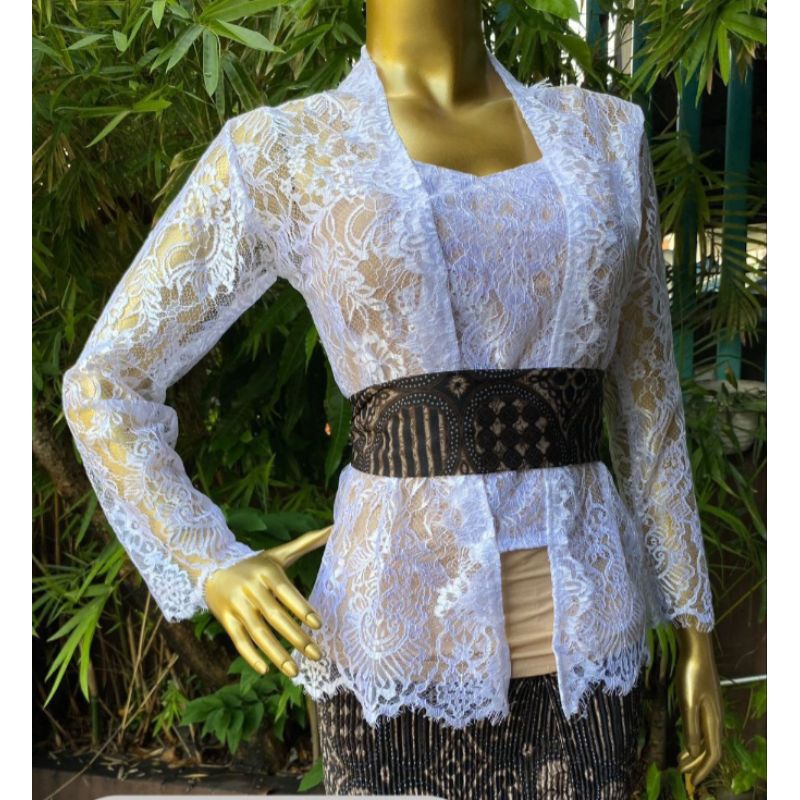 kebaya jadi brokat metalik glosy putih jumbo