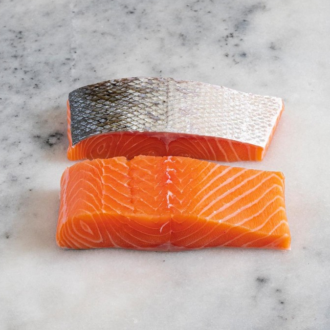 

Ikan salmon fillet 190gr frozen