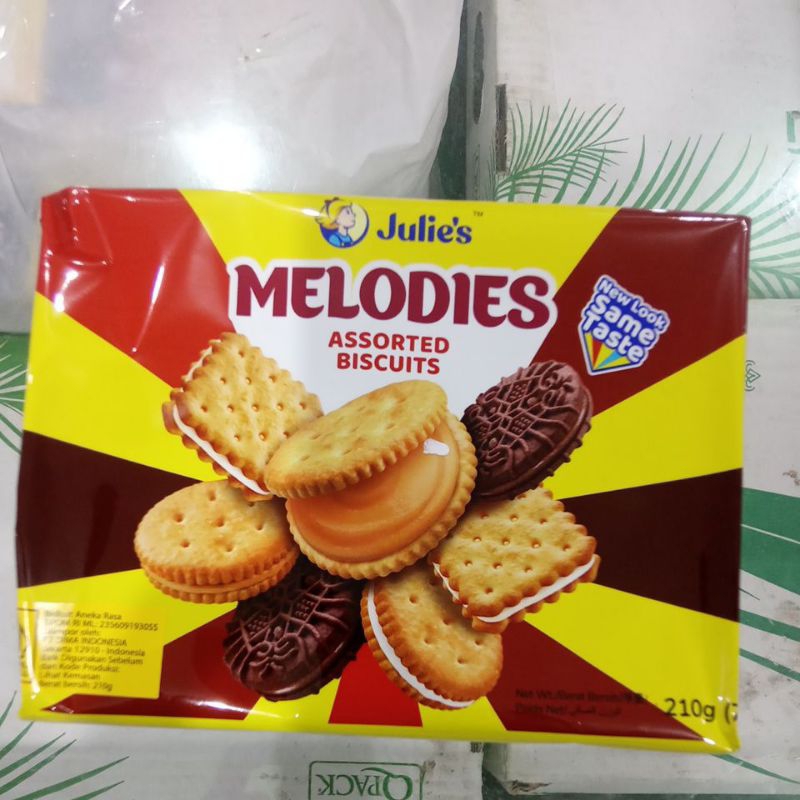 

Julie's Melodies Assorted Biskuit berat bersih 210gr