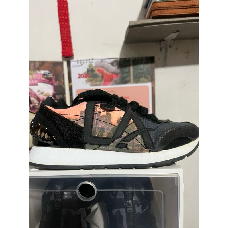 Sepatu LA GEAR size 5/ 35 preloved