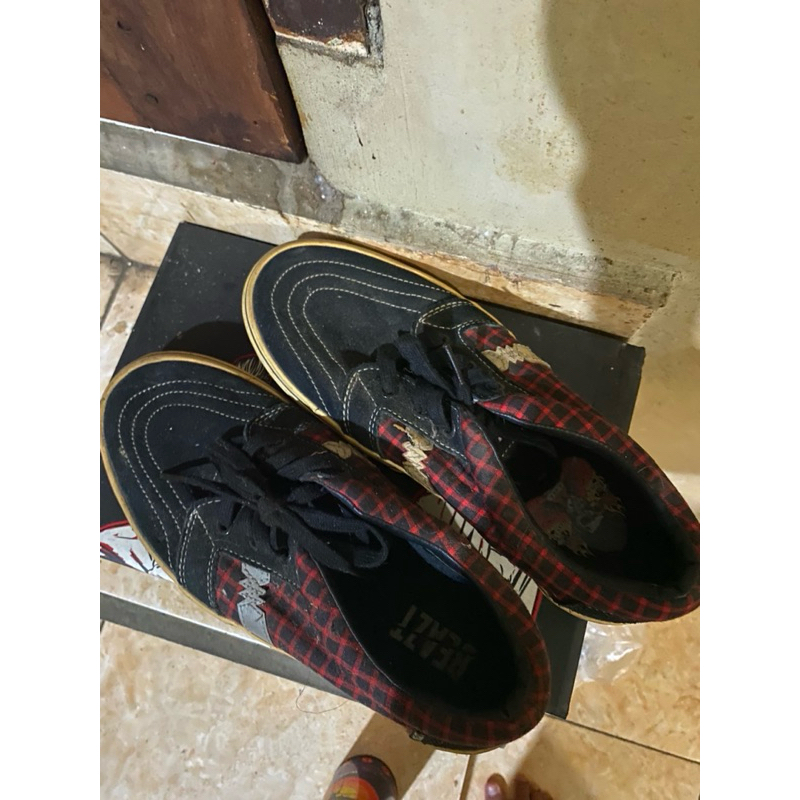 Shoes Beazt x Superman Is Dead