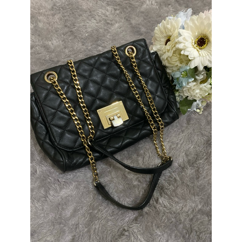 MK_Black Rantai Gold