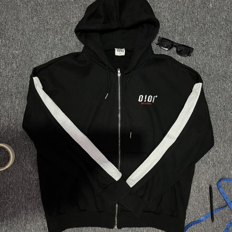 OiOi Hoodie Zipper Official tag