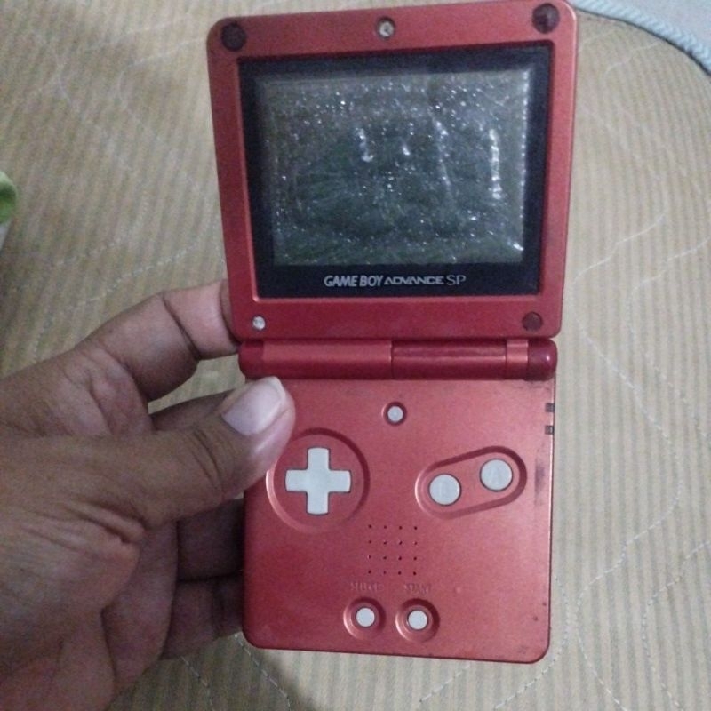 Nintendo gameboy advance rusak/matot