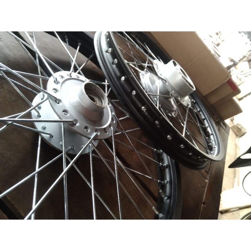 velg velk pelek set depan belakang satria fu